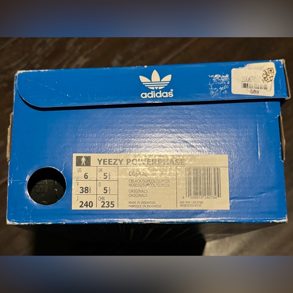 ⚫️ NWT! Adidas Yeezy Powerphrase Calabasas Sneakers - Picture 15 of 16